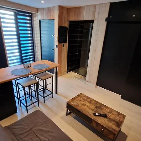 Rénové à - Plage, Centre&gare à Pied Agde